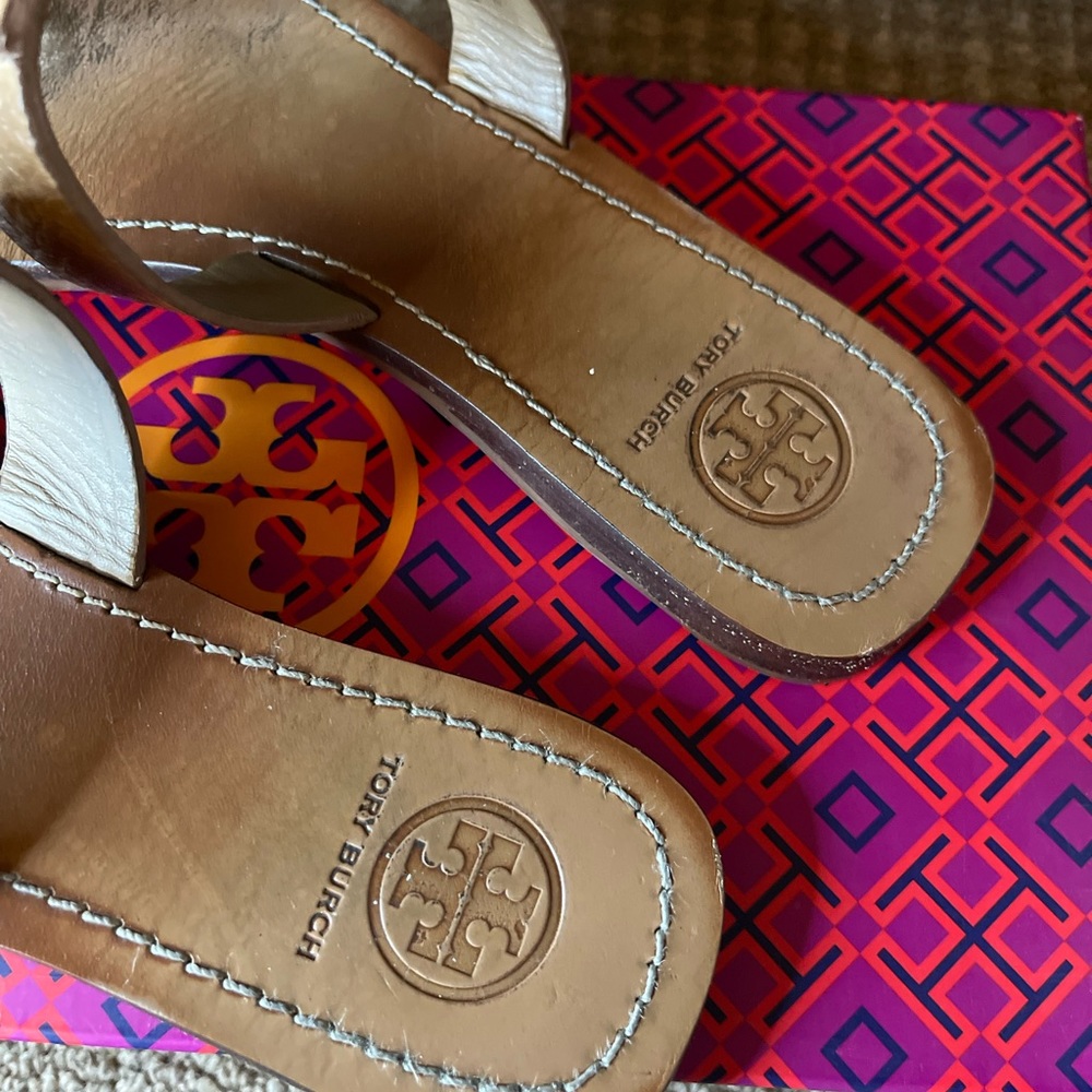 Women’s Tory Burch Moore Flat Thong Sandals Elba tumbled leather size 8 - Picture 5 of 10